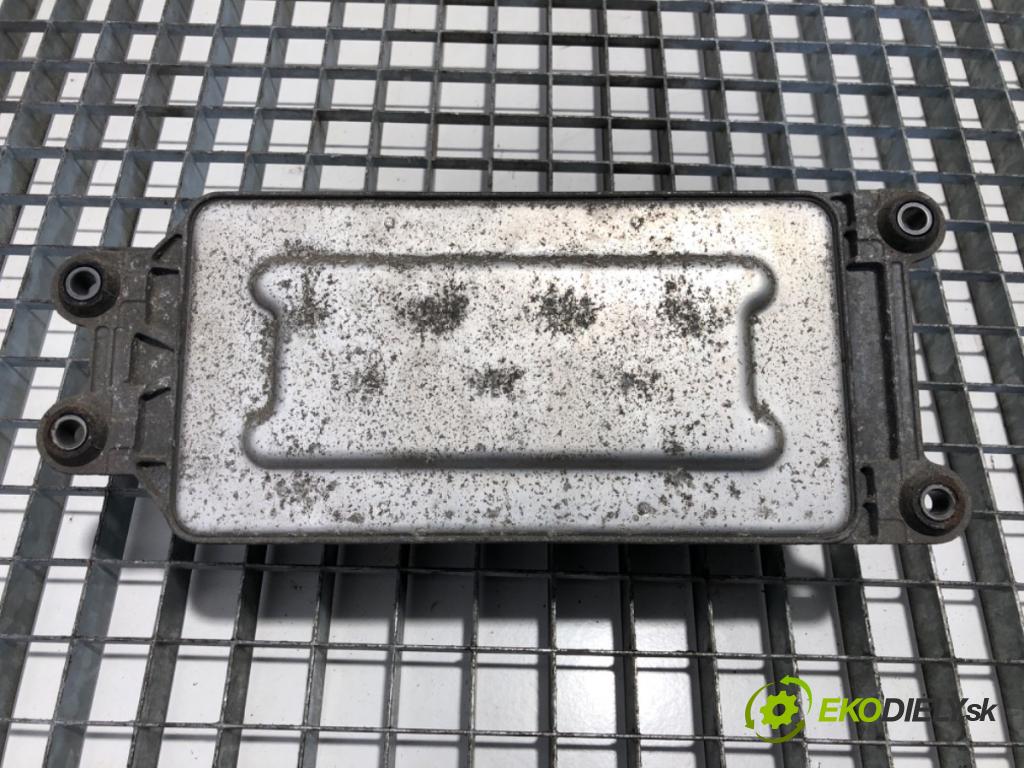 RENAULT TRUCKS T Platforma / podwozie 2020 338 kW T460 338 kW [460 KM] olej napędowy 2013 - 2022 10837 Modul RCIOM: 21855948