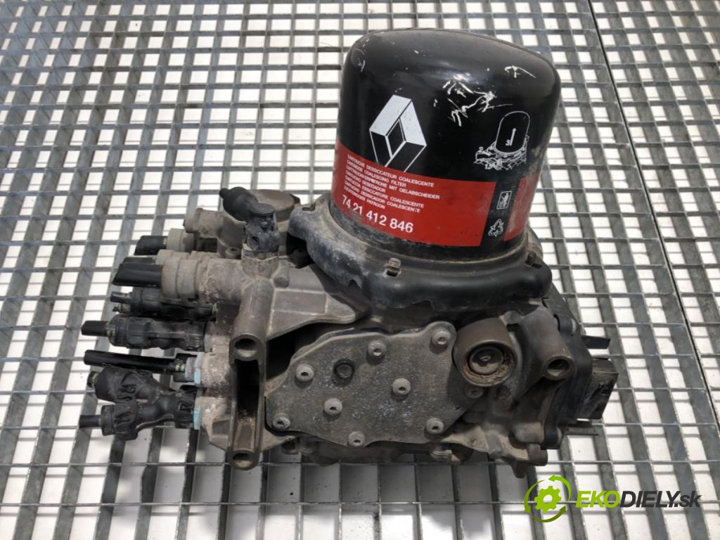 RENAULT TRUCKS T Platforma / podwozie 2020 338 kW T460 338 kW [460 KM] olej napędowy 2013 - 2022 10837 Kondenzátor, susič vzduchu 23690614 (Klimatizácia ostatné)