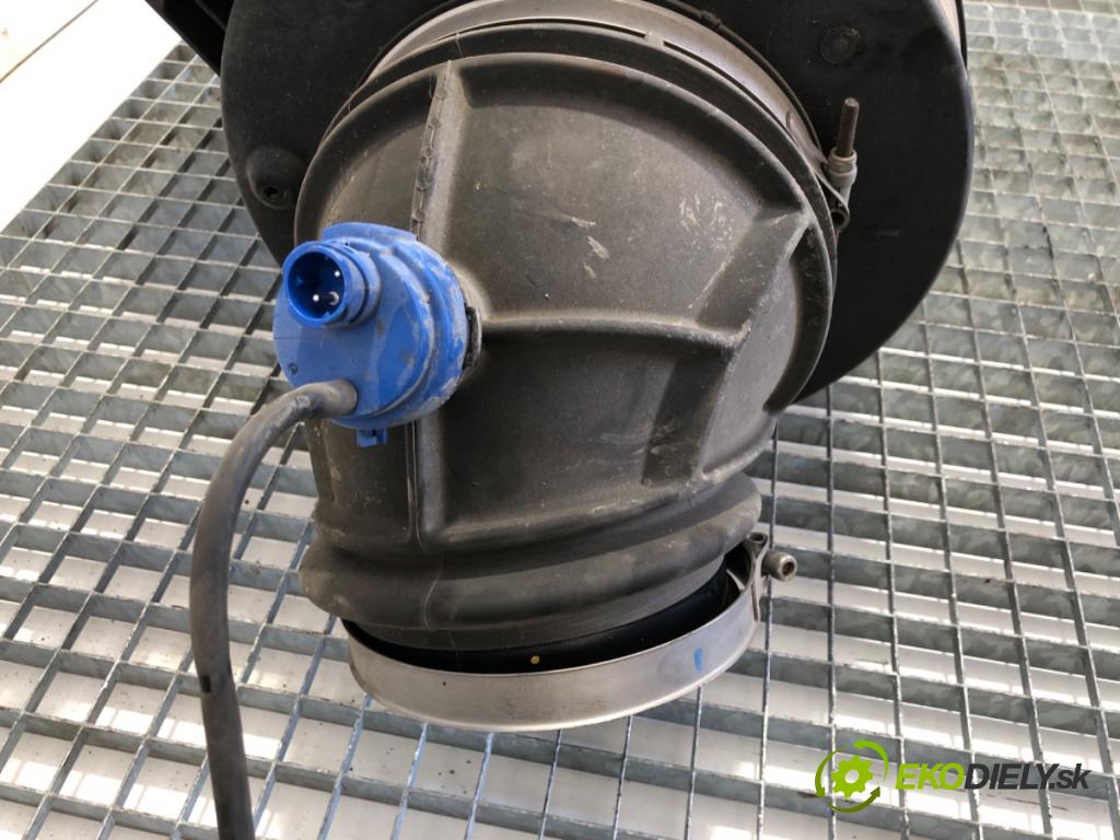 RENAULT TRUCKS T Platforma / podwozie 2020 338 kW T460 338 kW [460 KM] olej napędowy 2013 - 2022 10837 obal filtra vzduchu 22337562 (Kryt vzduchového filtru)