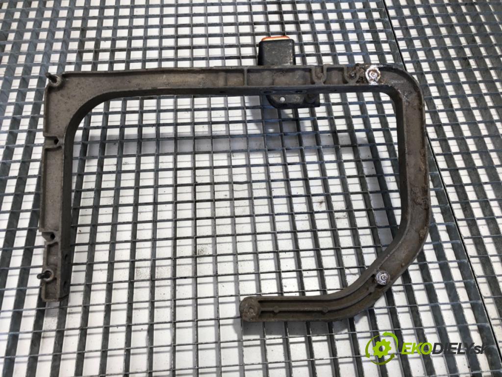 RENAULT TRUCKS T Platforma / podwozie 2020 338 kW T460 338 kW [460 KM] olej napędowy 2013 - 2022 10837 držiak podblatnik 22247898