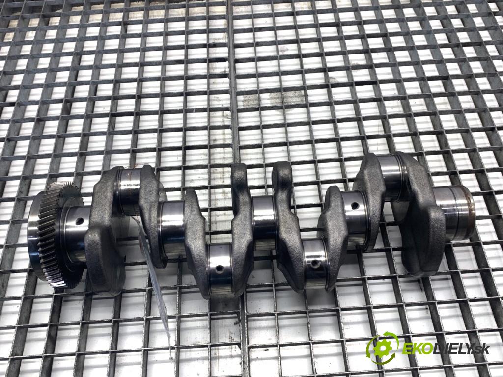 MERCEDES-BENZ KLASA GLA SUV 2017 100 kW GLA 200 CDI 4-matic (156.902) 2143 Kardaň, hriadeľ KLIKA: 65117 (Blok motora ostatné)