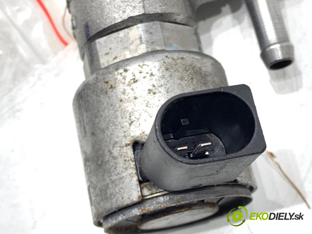 MERCEDES-BENZ KLASA GLA SUV 2017 100 kW GLA 200 CDI 4-matic (156.902) 2143 lišta vstřikovací A6510700700 (Vstřikovací lišta)