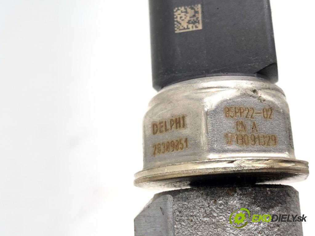 MERCEDES-BENZ KLASA GLA SUV 2017 100 kW GLA 200 CDI 4-matic (156.902) 2143 lišta vstřikovací A6510700700 (Vstřikovací lišta)