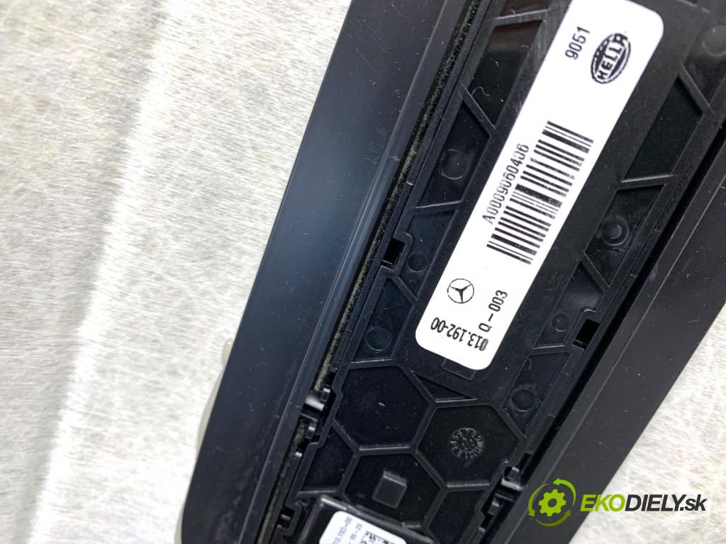 MERCEDES-BENZ GLE SUV 2020 180 kW GLE 300 d 4-matic (167.119) 1950 Stropný tapacír  (Stropný tapacír)