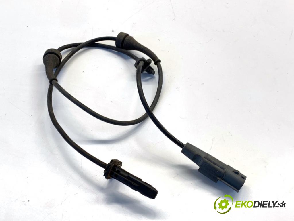 NISSAN MICRA K14 liftback 2020 74 kW 1.0 IG-T 100 999 Snímač ABS pravy predný 479105FA0A