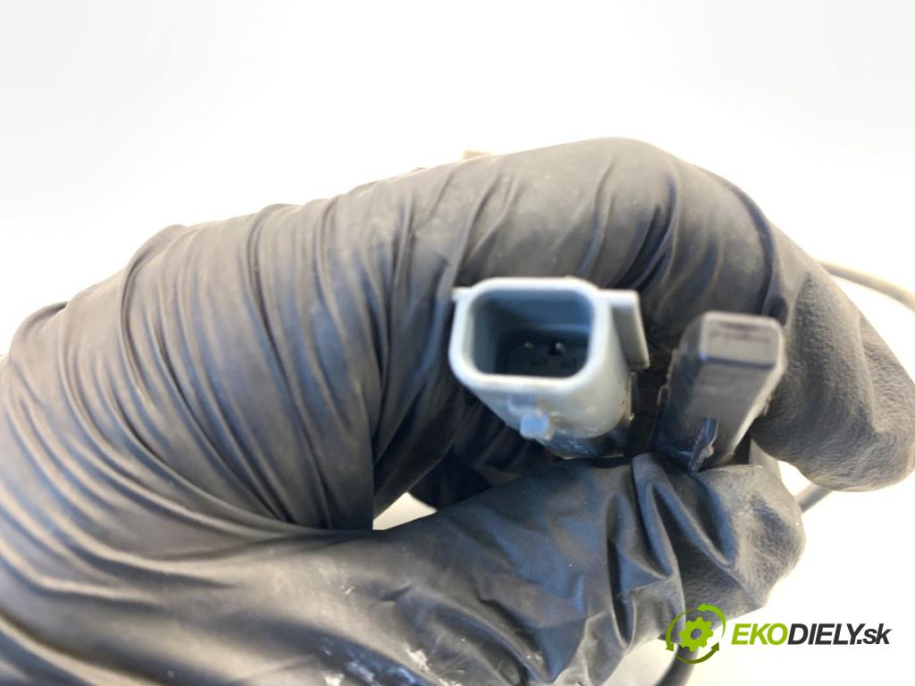 NISSAN MICRA K14 liftback 2020 74 kW 1.0 IG-T 100 999 Snímač ABS pravy predný 479105FA0A