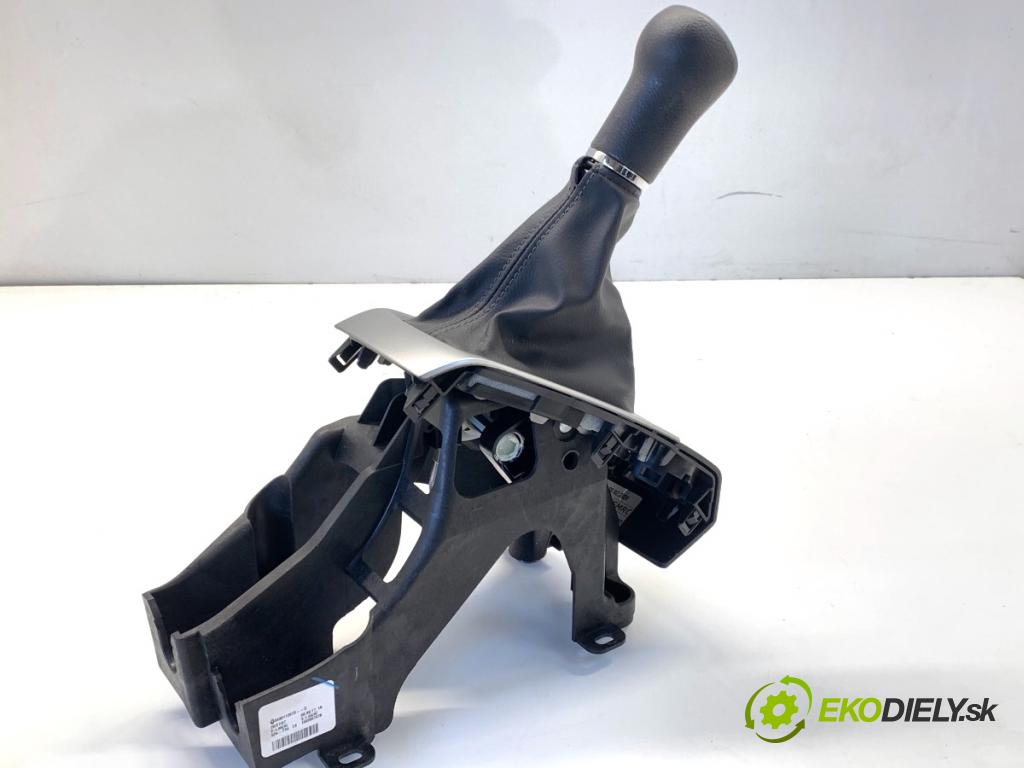 NISSAN MICRA K14 liftback 2020 74 kW 1.0 IG-T 100 999 Kulisa 349011267R (Rýchlostná páka (kulisa))