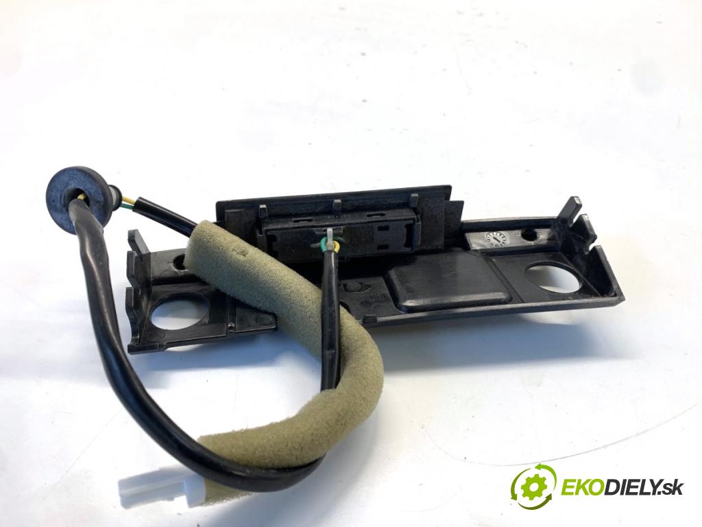 NISSAN MICRA K14 liftback 2020 74 kW 1.0 IG-T 100 999 Kľučka dverí zad