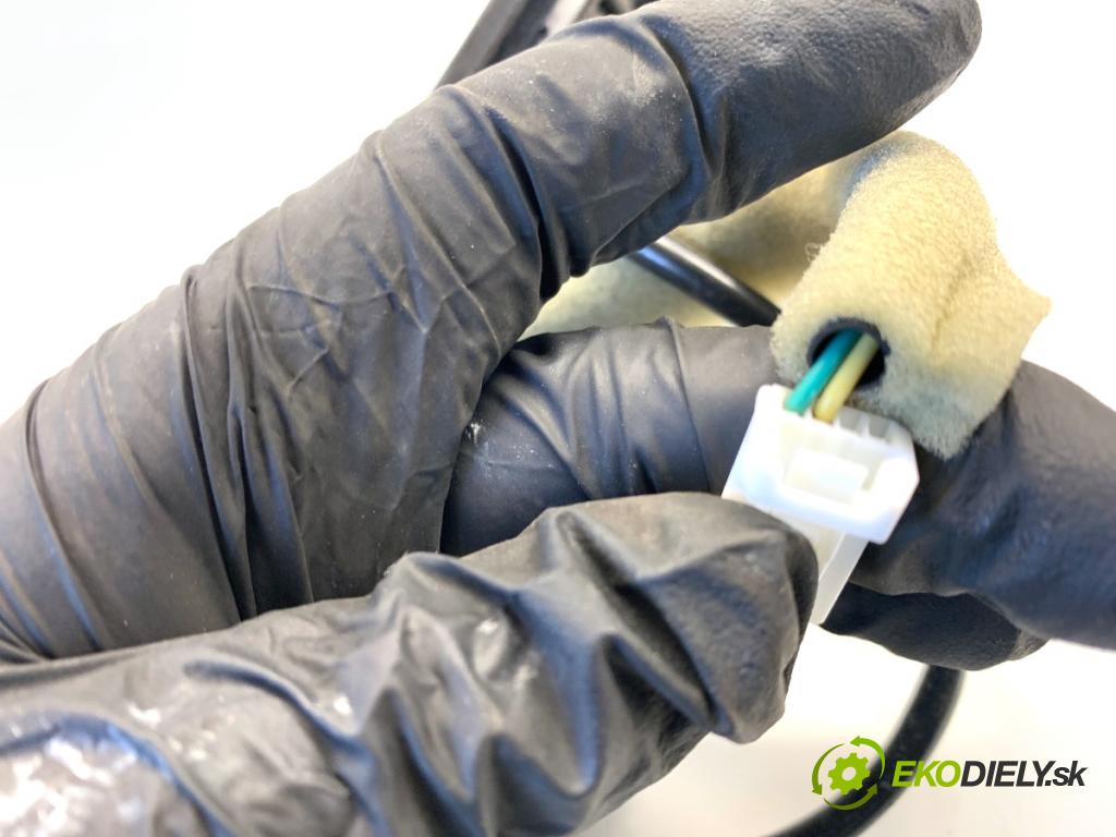 NISSAN MICRA K14 liftback 2020 74 kW 1.0 IG-T 100 999 Kľučka dverí zad