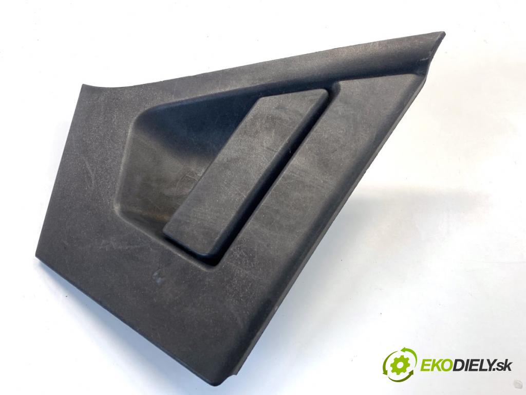 NISSAN MICRA K14 liftback 2020 74 kW 1.0 IG-T 100 999 Kľučka vonkajšia ľavy zad 