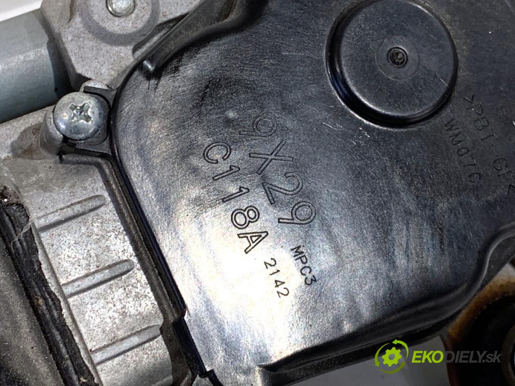 NISSAN MICRA K14 liftback 2020 74 kW 1.0 IG-T 100 999 Mechanizmus stieračov predný 28800-5FA0B (Motorček stieračov predný)