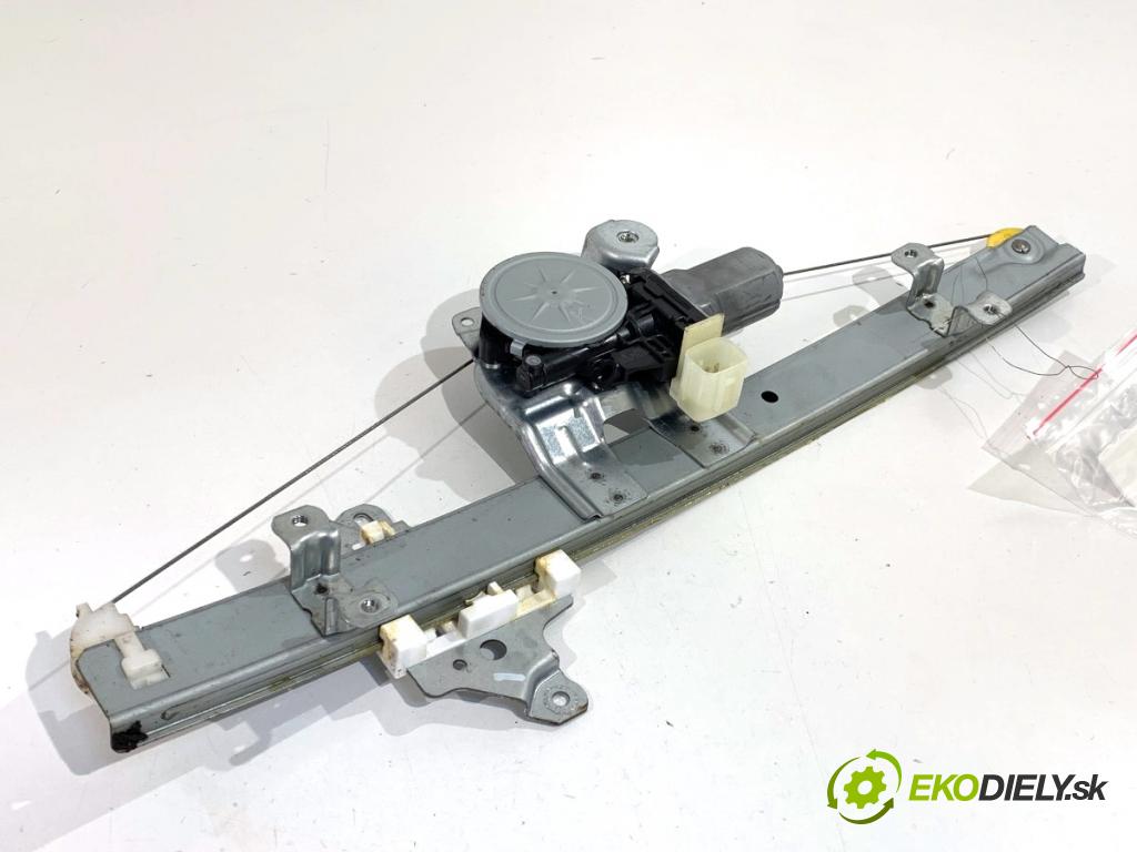 NISSAN MICRA K14 liftback 2020 74 kW 1.0 IG-T 100 999 mechanismus okna pravý přední část 262100-5640