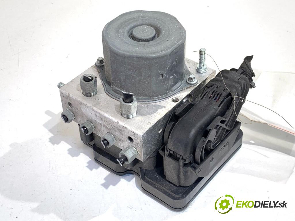 NISSAN MICRA K14 liftback 2020 74 kW 1.0 IG-T 100 999 pumpa ABS 476605FP0A (Pumpa ABS)