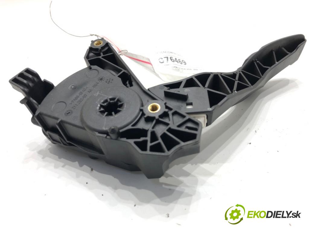 NISSAN MICRA K14 liftback 2020 74 kW 1.0 IG-T 100 999 potenciometr plynového pedálu 180025FA1B (Potenciometr plynového pedálu)