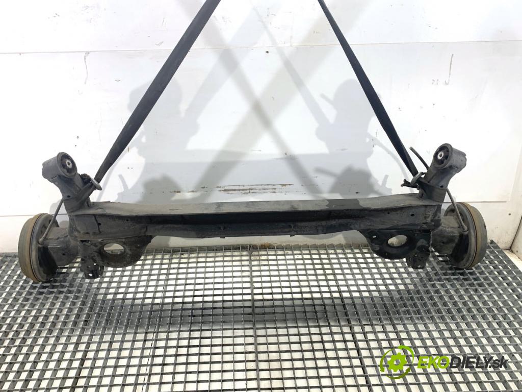 NISSAN MICRA K14 liftback 2020 74 kW 1.0 IG-T 100 999 Výstuha zad