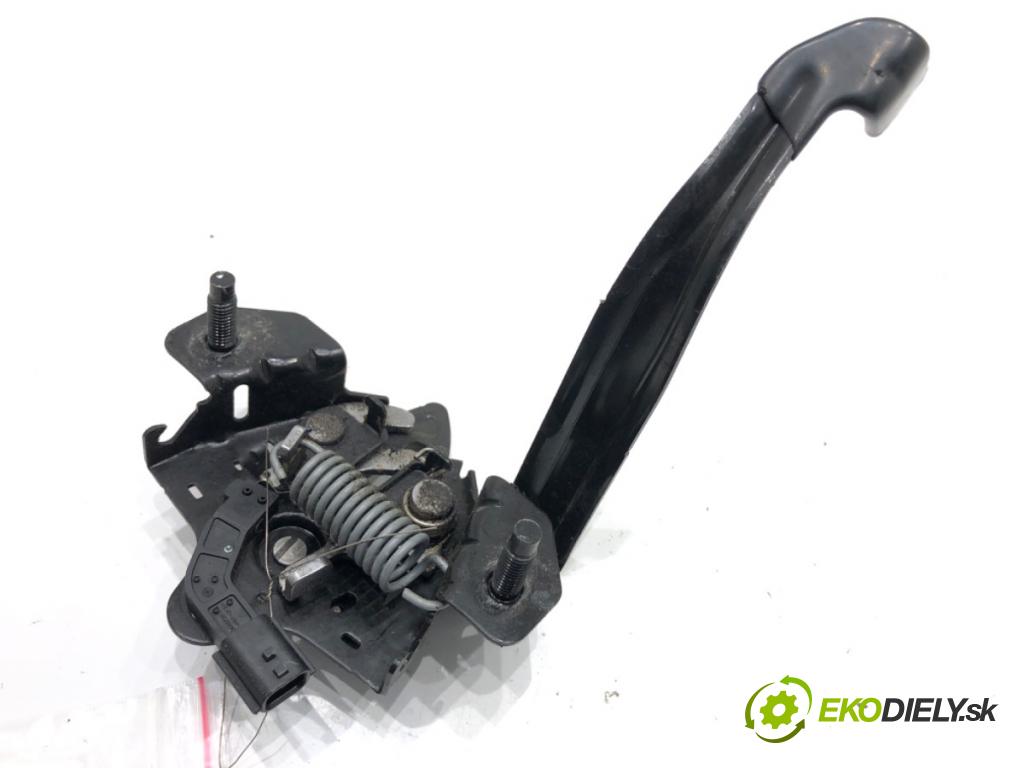 NISSAN MICRA K14 liftback 2020 74 kW 1.0 IG-T 100 999 zámok kapoty predný