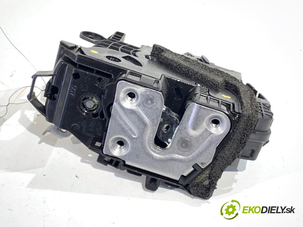 NISSAN MICRA K14 liftback 2020 74 kW 1.0 IG-T 100 999 zámok Dvere pravy predný 805005FA0A