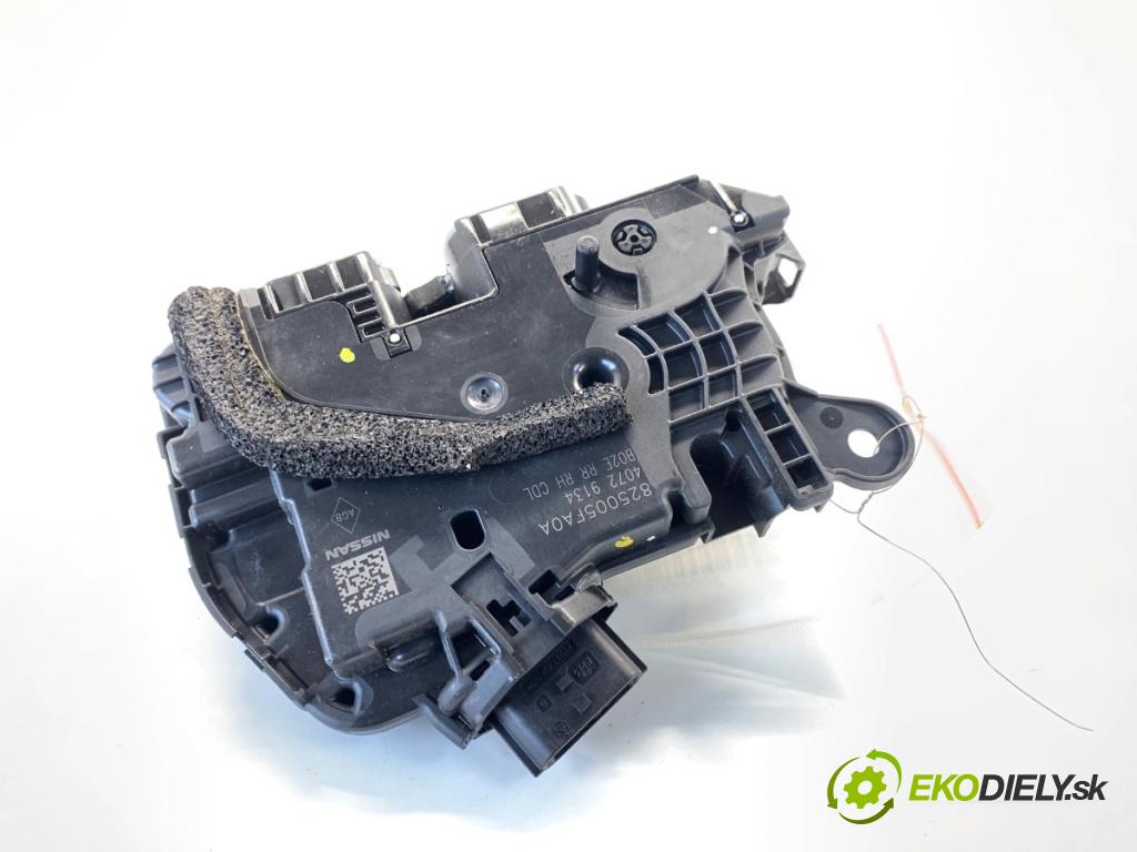 NISSAN MICRA K14 liftback 2020 74 kW 1.0 IG-T 100 999 zámok Dvere pravy zad 825005FA0A