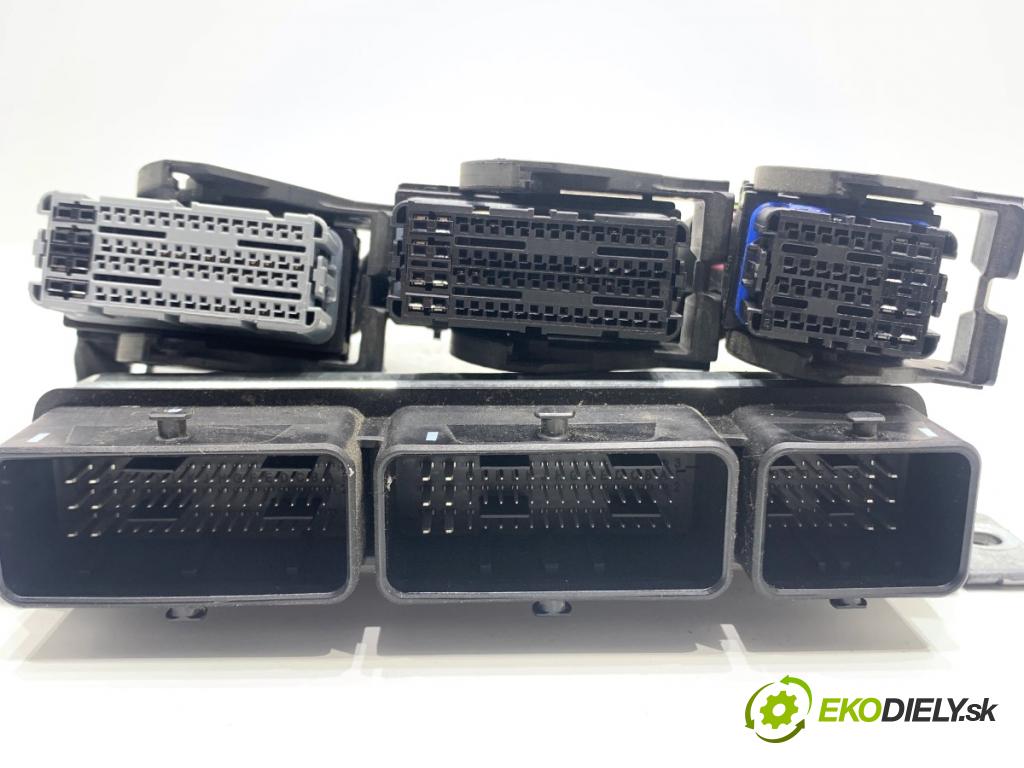 NISSAN MICRA K14 liftback 2020 74 kW 1.0 IG-T 100 999 riadiaca jednotka Motor 237105FP0D (Riadiaca jednotka)