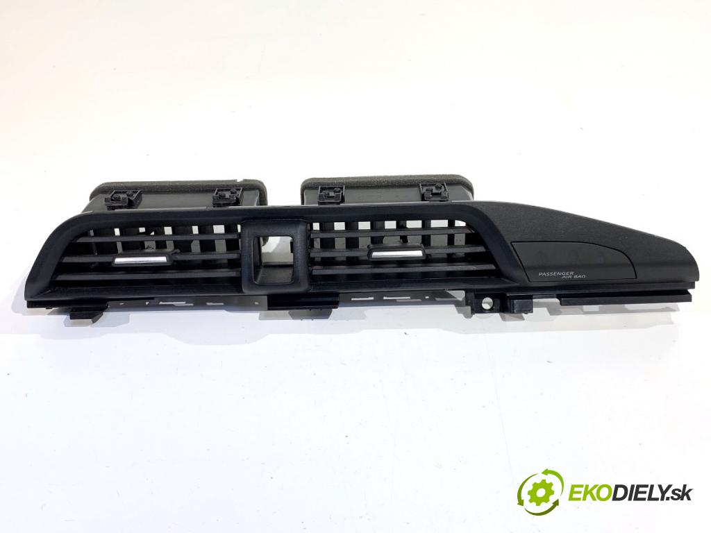 NISSAN MICRA K14 liftback 2020 74 kW 1.0 IG-T 100 999 mří topení přední část 687515FA3A