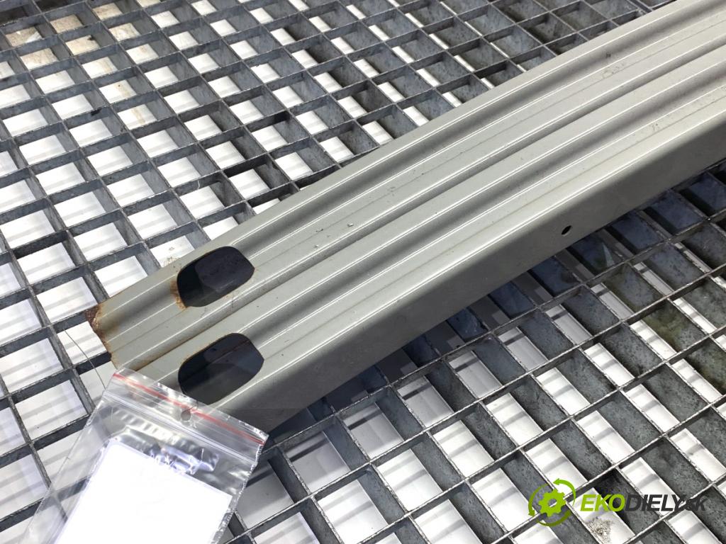 NISSAN MICRA K14 liftback 2020 74 kW 1.0 IG-T 100 999 Výstuha nárazníka zad  (Výstuha zadná)