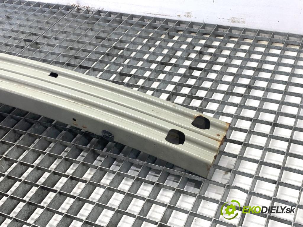 NISSAN MICRA K14 liftback 2020 74 kW 1.0 IG-T 100 999 Výstuha nárazníka zad  (Výstuha zadná)