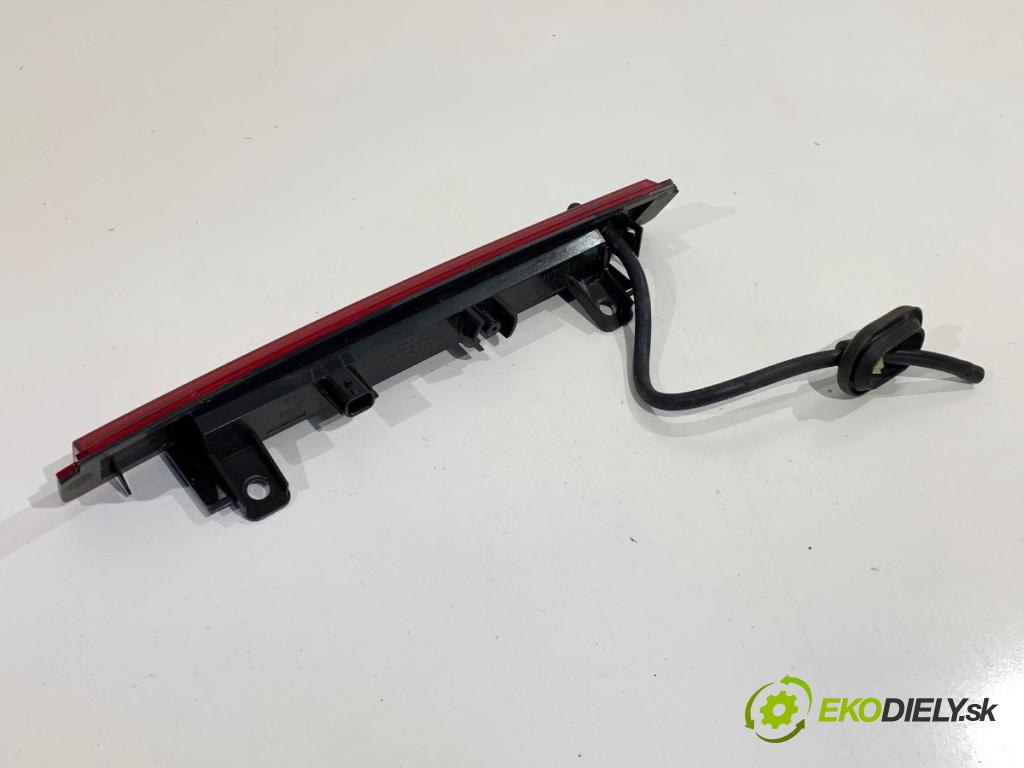 NISSAN MICRA K14 liftback 2020 74 kW 1.0 IG-T 100 999 Svetlo brzdových svetiel 265902759R