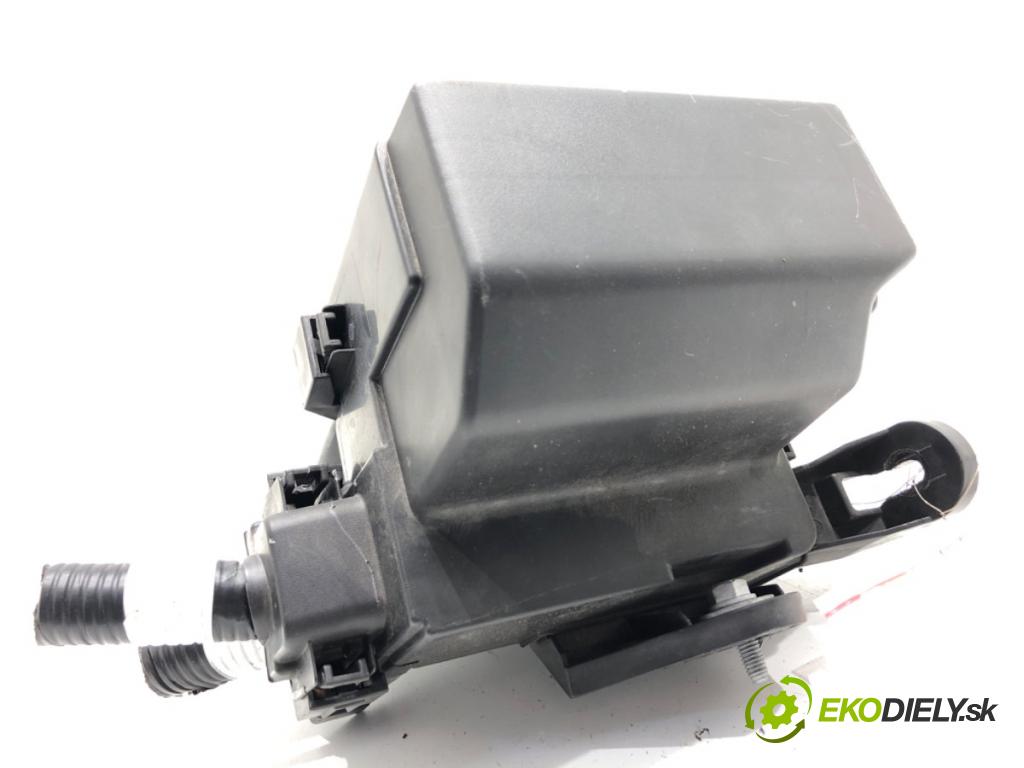 NISSAN MICRA K14 liftback 2020 74 kW 1.0 IG-T 100 999 skříňka poistková  (Pojistková skříňka)