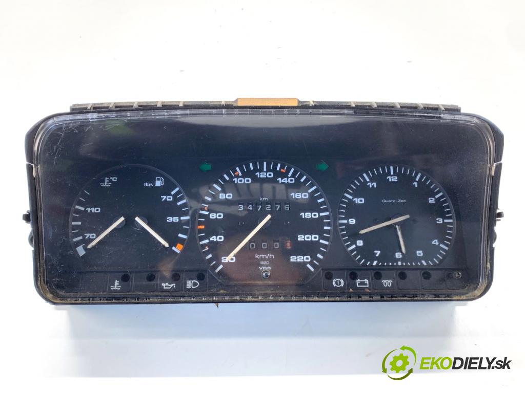 VW TRANSPORTER T4 Skrzynia 1993 44 kW 1.9 D 1896 Prístrojovka 357919059AC (Prístrojová doska)