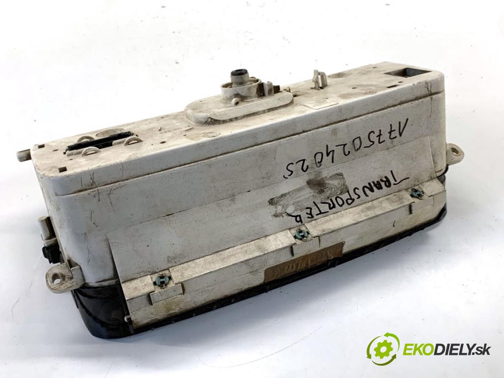 VW TRANSPORTER T4 Skrzynia 1993 44 kW 1.9 D 1896 Prístrojovka 357919059AC (Prístrojová doska)