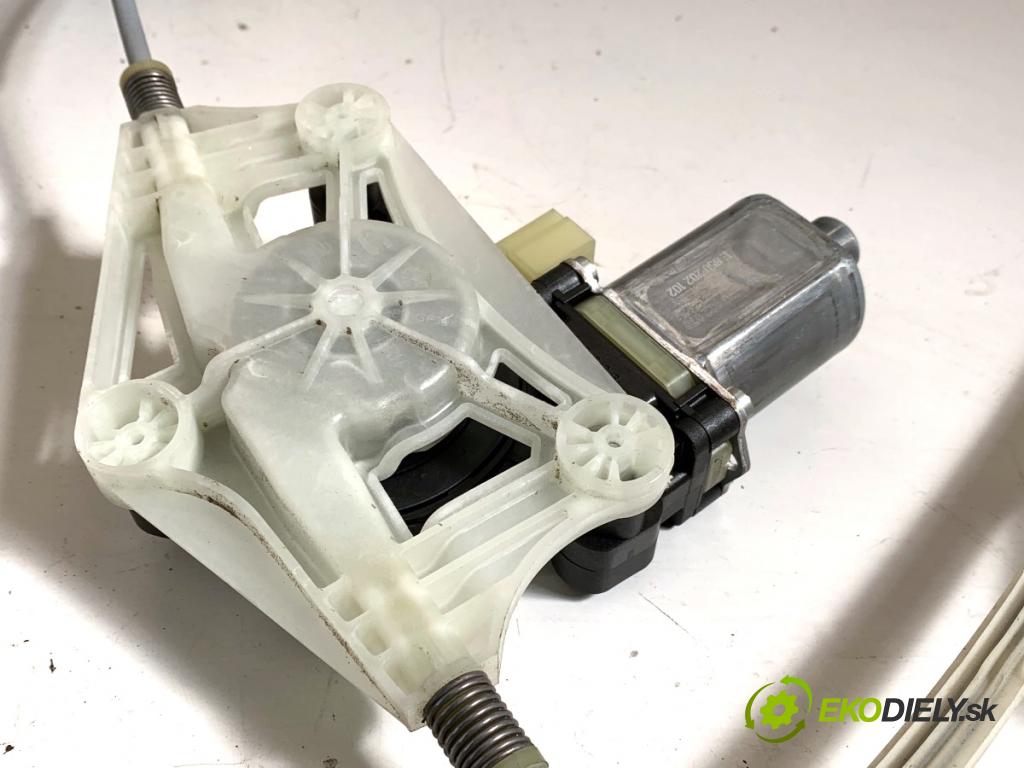 CUPRA FORMENTOR SUV 2023 228 kW 2.0 TSI 4Drive 1984 mechanismus okna pravý přední část 5FF837462C