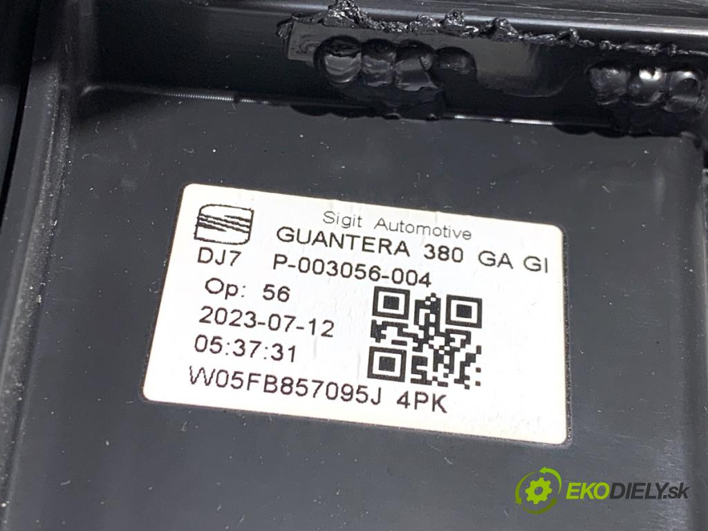 CUPRA FORMENTOR SUV 2023 228 kW 2.0 TSI 4Drive 1984 Priehradka, kastlík spolujazdca 5FB857095J (Priehradka (kastlík))