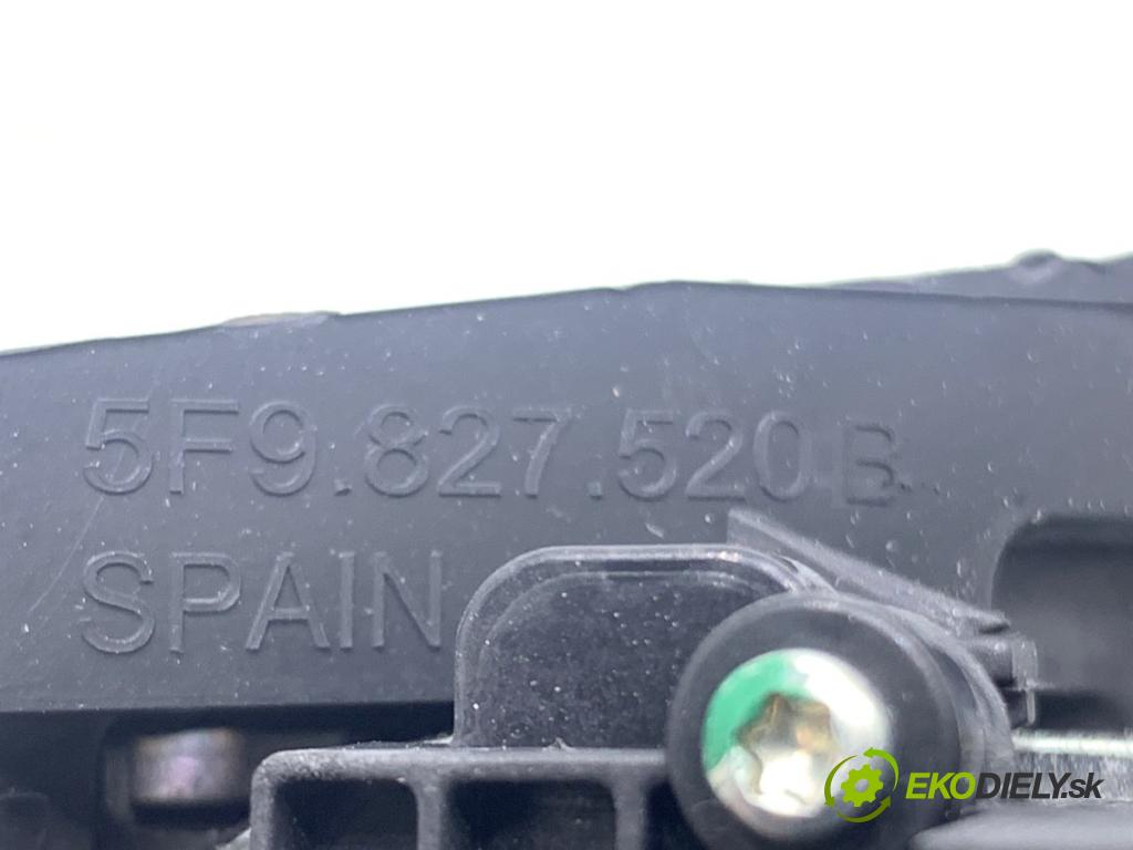 CUPRA FORMENTOR SUV 2023 228 kW 2.0 TSI 4Drive 1984 zámok dverí zad 5F0827505