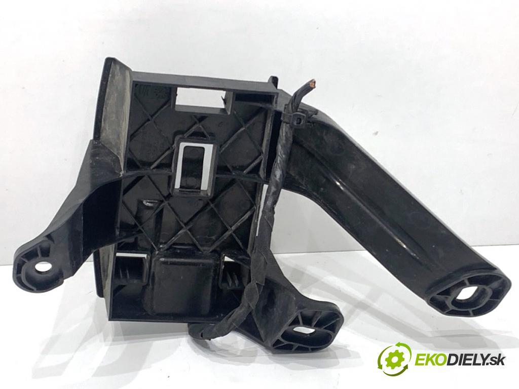 CUPRA FORMENTOR SUV 2023 228 kW 2.0 TSI 4Drive 1984 Uchytenie RADAR: DISTRONIC pravy 5FF955776