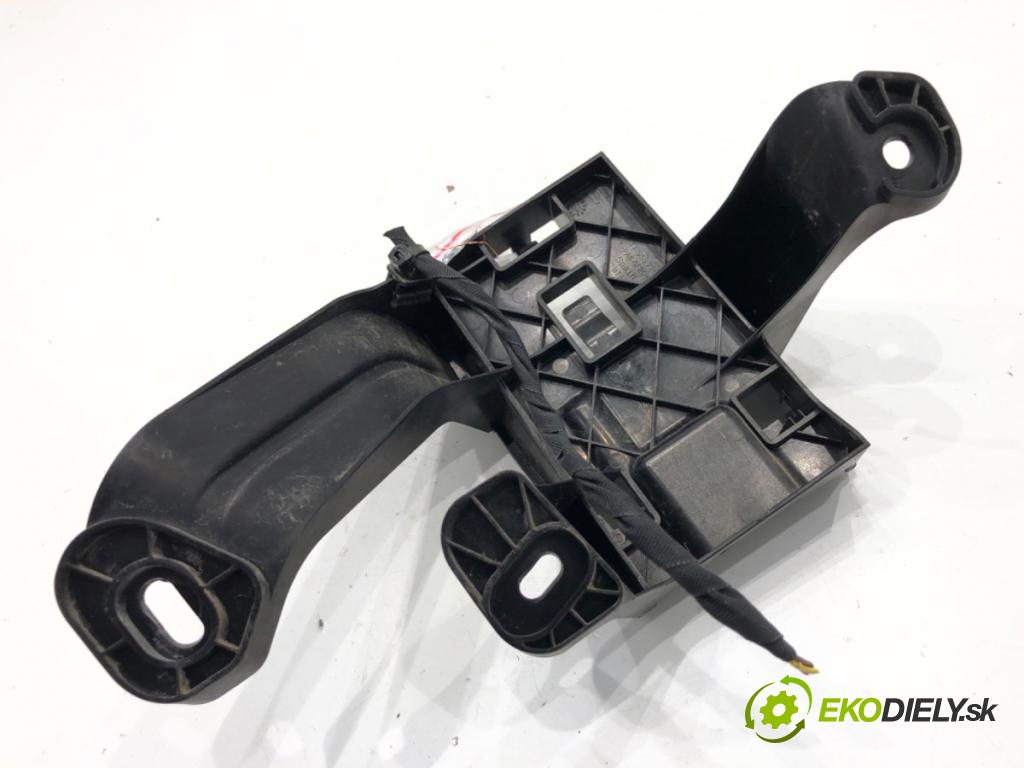 CUPRA FORMENTOR SUV 2023 228 kW 2.0 TSI 4Drive 1984 Uchytenie RADAR: DISTRONIC ľave 5FF955775