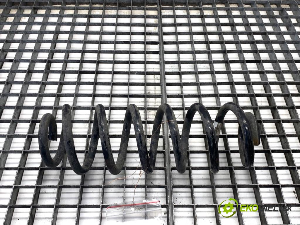 CUPRA FORMENTOR SUV 2023 228 kW 2.0 TSI 4Drive 1984 Pružina zad 5Q0511115 (Kľučka dverí ostatné)