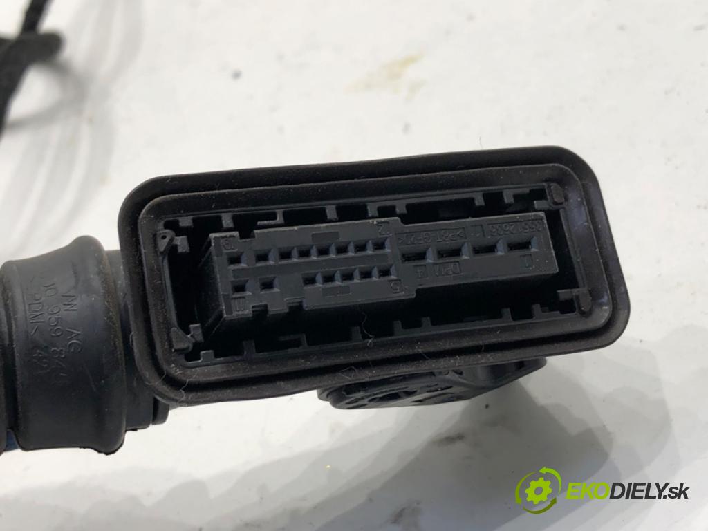 CUPRA FORMENTOR SUV 2023 228 kW 2.0 TSI 4Drive 1984 Káblovačka Dvere zad pravy