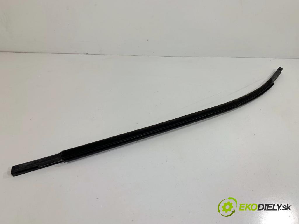 CUPRA FORMENTOR SUV 2023 228 kW 2.0 TSI 4Drive 1984 Lišta Sbírání: zad pravy 5FF839475