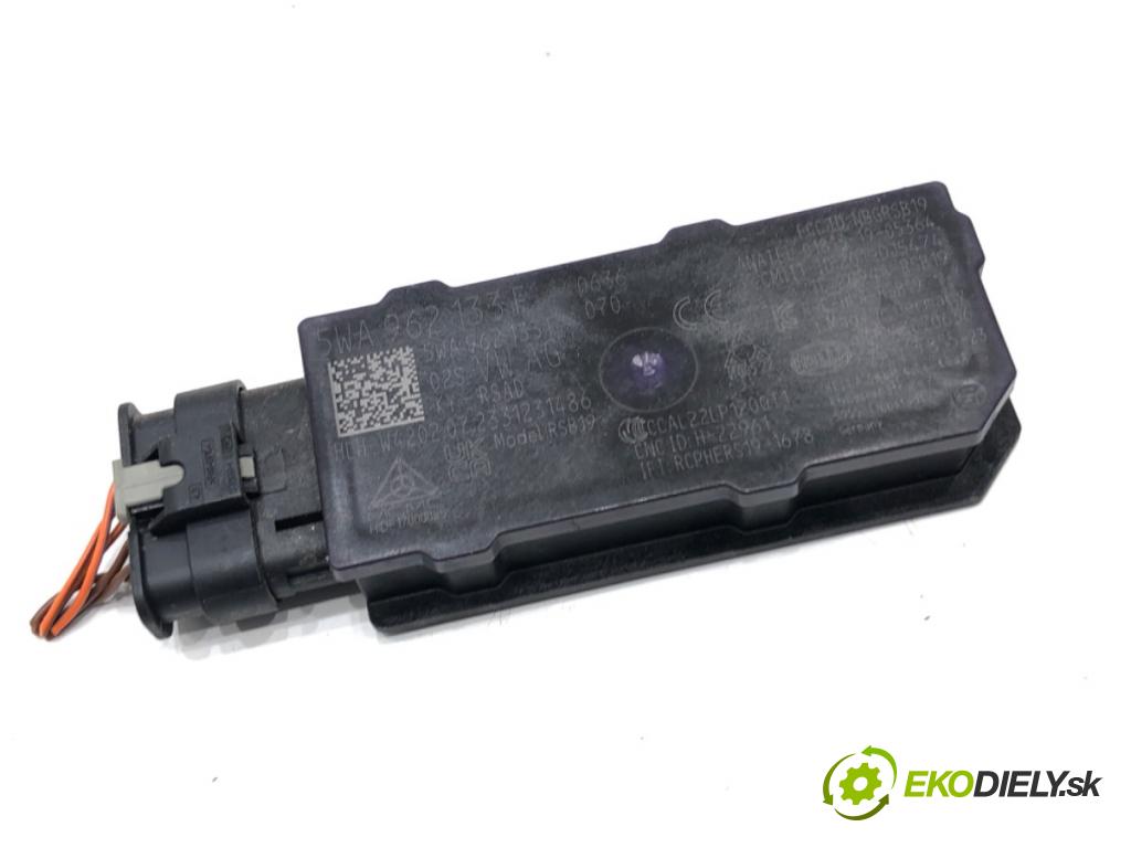 CUPRA FORMENTOR SUV 2023 228 kW 2.0 TSI 4Drive 1984 zesilovač Antenní: 5WA962133F (Zesilovač)