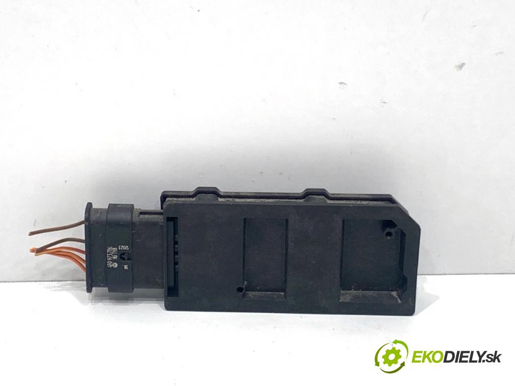 CUPRA FORMENTOR SUV 2023 228 kW 2.0 TSI 4Drive 1984 zesilovač Antenní: 5WA962133F (Zesilovač)