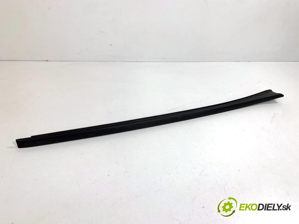 CUPRA FORMENTOR SUV 2023 228 kW 2.0 TSI 4Drive 1984 Lišta okna čelovej pravá 5FF854328