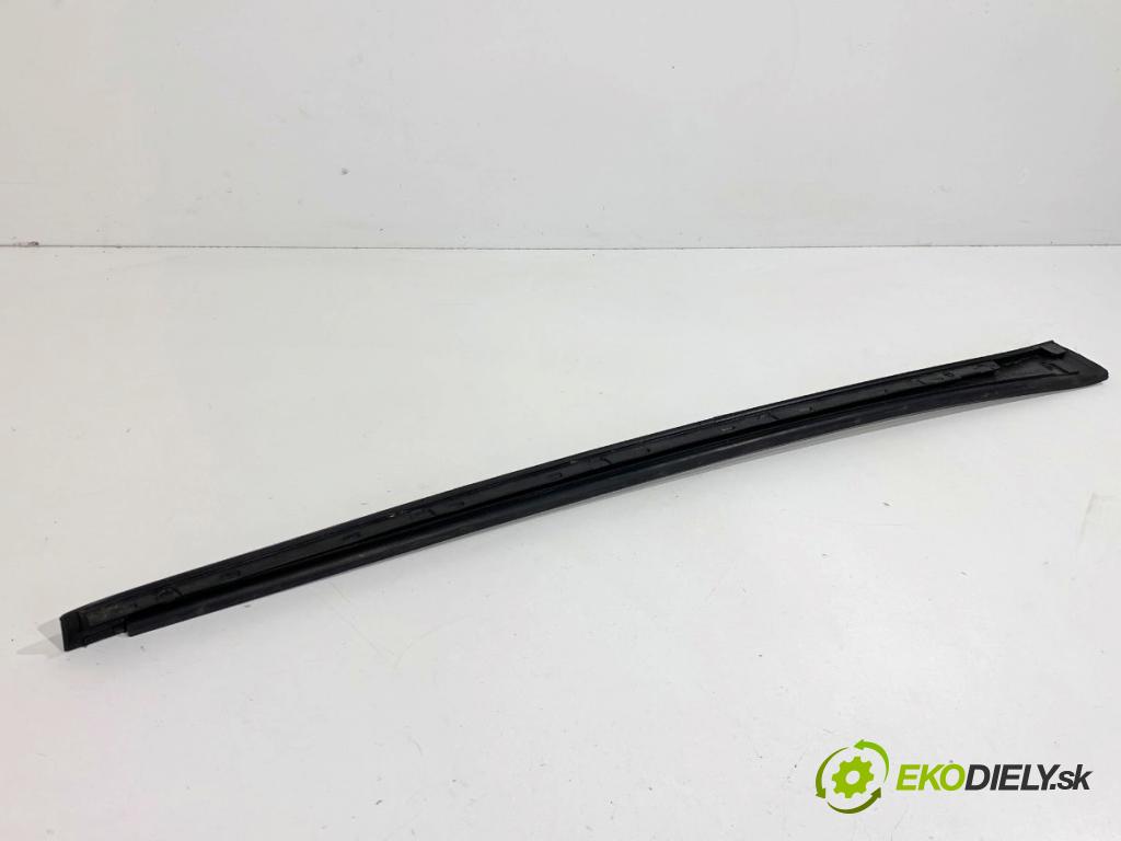 CUPRA FORMENTOR SUV 2023 228 kW 2.0 TSI 4Drive 1984 Lišta okna čelovej pravá 5FF854328