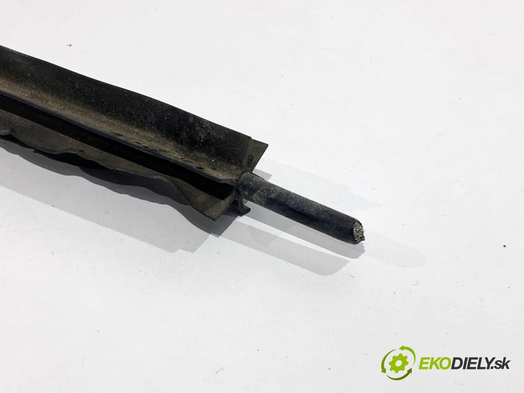 CUPRA FORMENTOR SUV 2023 228 kW 2.0 TSI 4Drive 1984 VOLIČ: kulisa 5WA713033CD