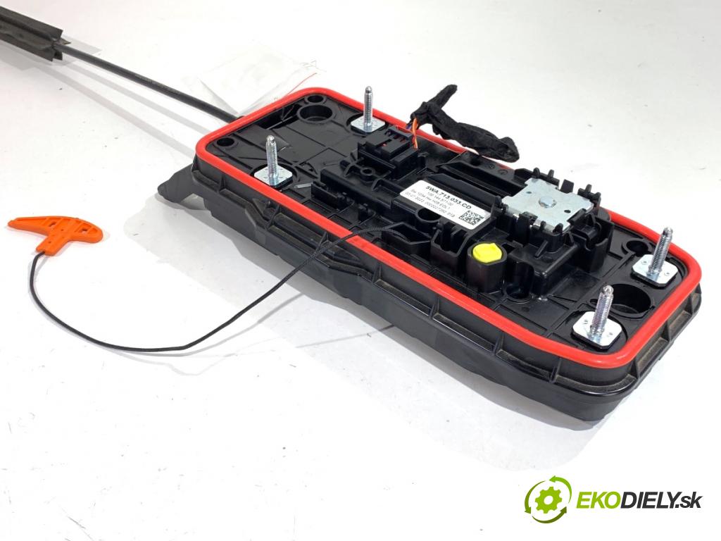 CUPRA FORMENTOR SUV 2023 228 kW 2.0 TSI 4Drive 1984 VOLIČ: kulisa 5WA713033CD