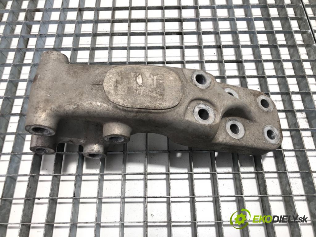 RENAULT TRUCKS T Platforma / podwozie 2020 338 kW T460 338 kW [460 KM] olej napędowy 2013 - 2022 10837 držiak kabína ľavy 22383055