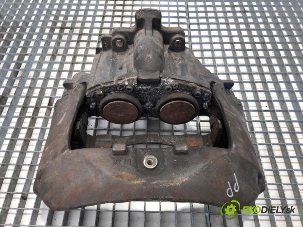 RENAULT TRUCKS T Platforma / podwozie 2020 338 kW T460 338 kW [460 KM] olej napędowy 2013 - 2022 10837 Brzdič strmeň pravy predný 68327187L