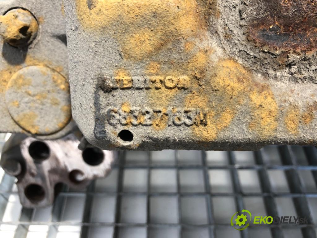 RENAULT TRUCKS T Platforma / podwozie 2020 338 kW T460 338 kW [460 KM] olej napędowy 2013 - 2022 10837 Brzdič strmeň pravy zad OSI: 68327183M