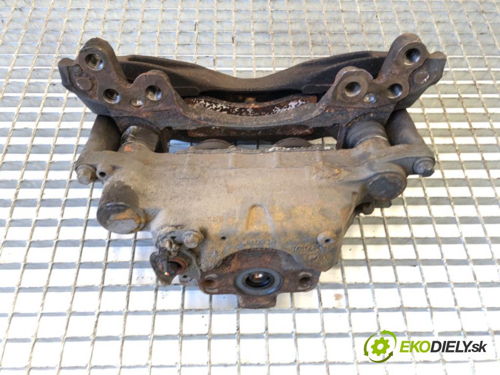 RENAULT TRUCKS T Platforma / podwozie 2020 338 kW T460 338 kW [460 KM] olej napędowy 2013 - 2022 10837 Brzdič strmeň pravy zad 68327187L