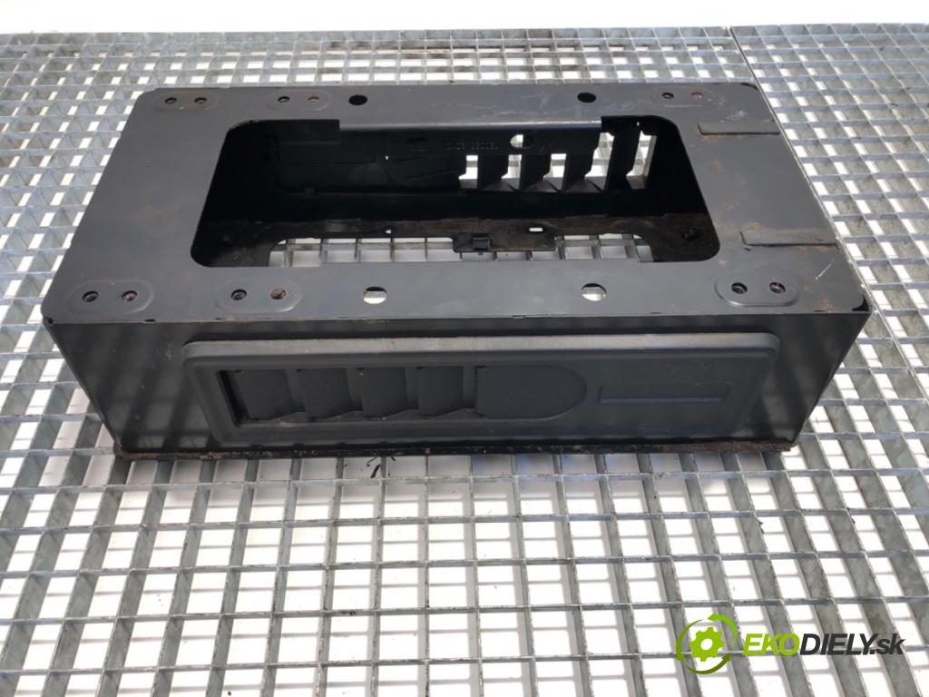 RENAULT TRUCKS T Platforma / podwozie 2020 338 kW T460 338 kW [460 KM] olej napędowy 2013 - 2022 10837 Obal sedačky levýho 7422751197