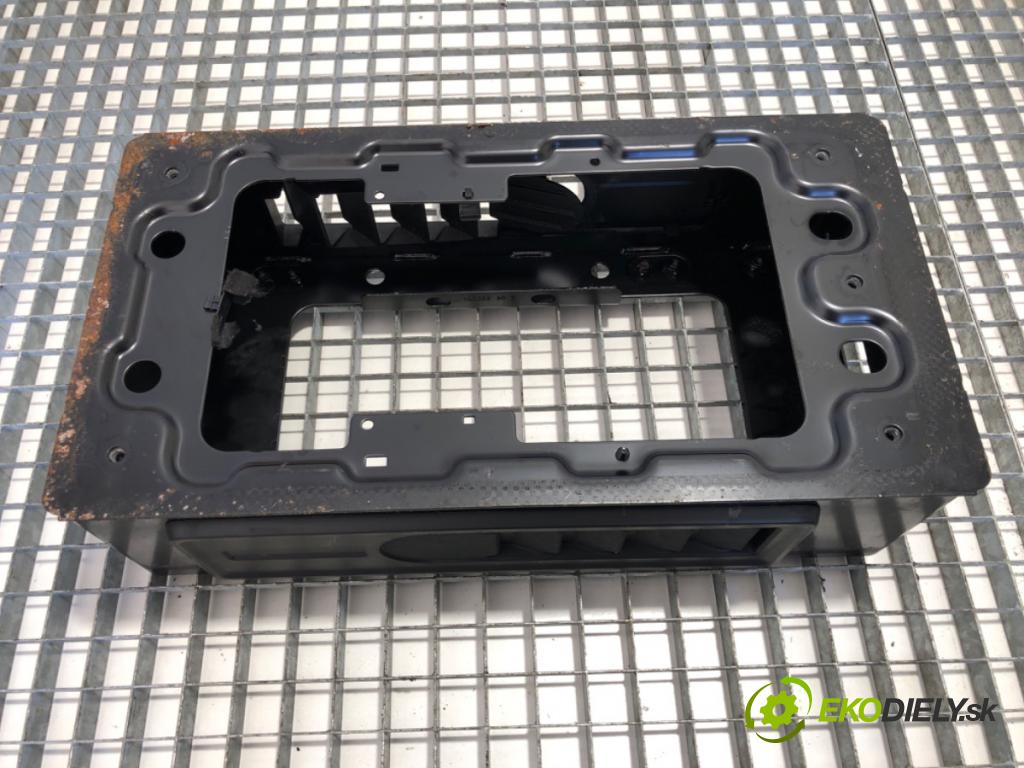 RENAULT TRUCKS T Platforma / podwozie 2020 338 kW T460 338 kW [460 KM] olej napędowy 2013 - 2022 10837 Obal sedačky levýho 7422751197